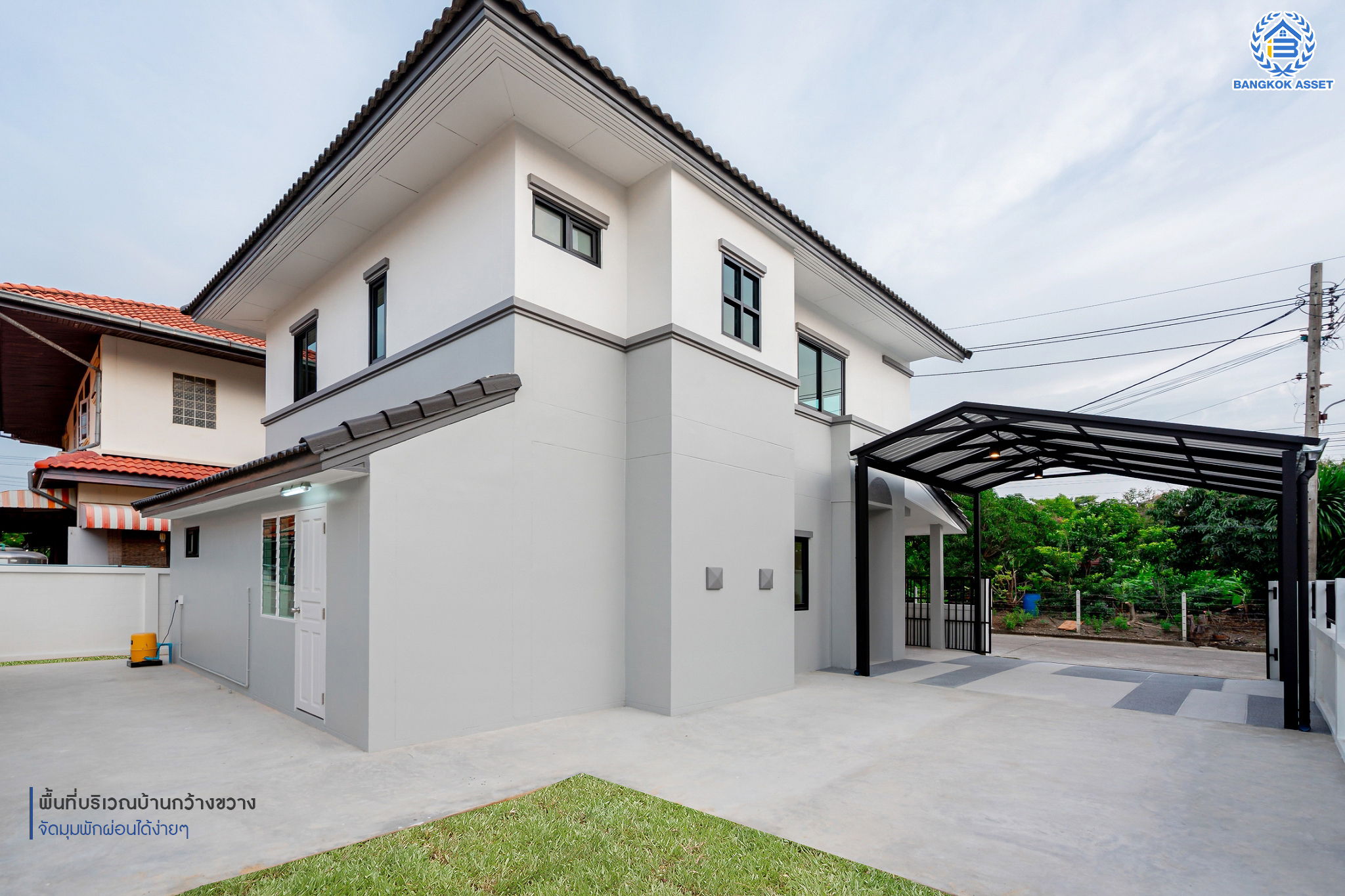 บ้านมือสองตกแต่งใหม่ ม.บ้านสาวิตรี พุทธมณฑลสาย3 หลังมุม เนื้อที่ 56.2 ตร.ว. ฟังก์ชัน 3 ห้องนอน 3 ห้องน้ำ จอดรถได้ 2 คัน บนทำเลใกล้ทางคู่ขนานลอยฟ้าบรมราชชนนี ม.มหิดล เซ็นทรัลศาลายา และรายล้อมด้วยสิ่งอำนวยความสะดวกครบ!